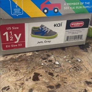 New Boys See Kai Run Sneakers size 1 1/2y